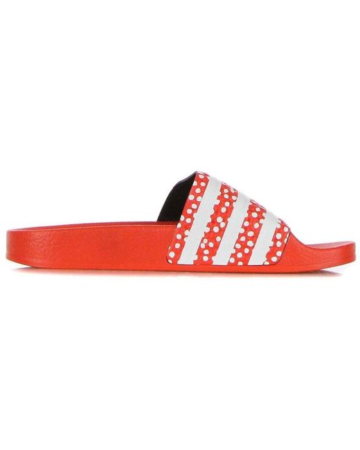Chaussons W Adilette Cloudcloud Adidas en coloris Red