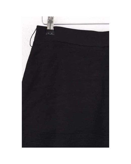 Short Short Maje en coloris Black