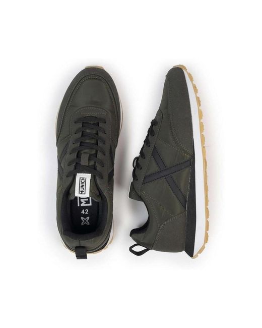 Baskets basses Munich pour homme en coloris Black
