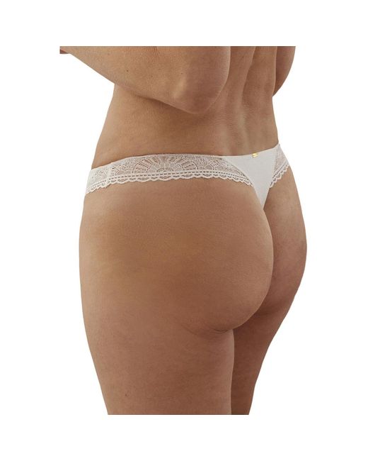 Strings String Penelope Mariage Selmark en coloris Brown