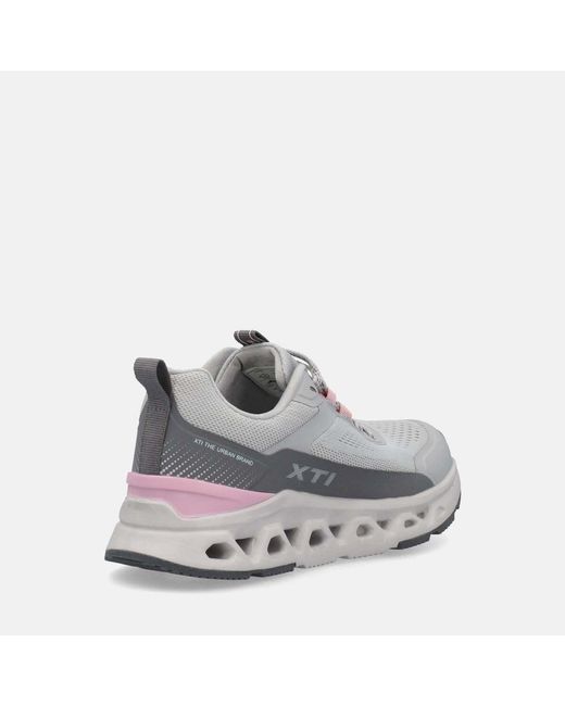 Baskets basses SNEAKERS Xti en coloris Gray