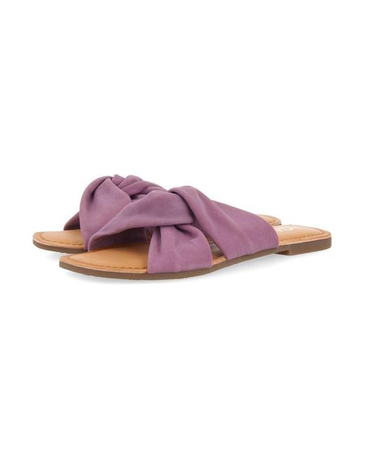 Sandales Sandales Agira à lame croisée Gioseppo en coloris Purple