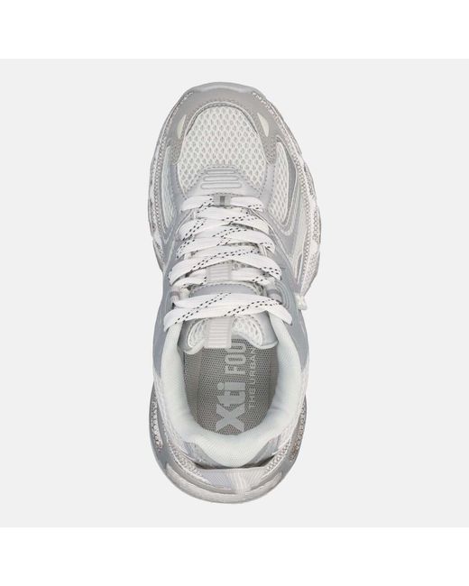 Baskets basses SNEAKERS Xti en coloris Gray