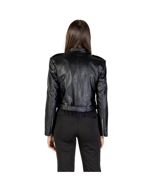 Veste ONLSADIE FAUX LEATHER JACKET CC OTW 15349077 ONLY en coloris Black