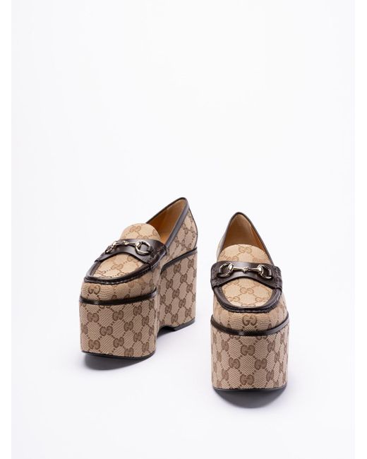`Joni` Platform Loafers di Gucci in Natural