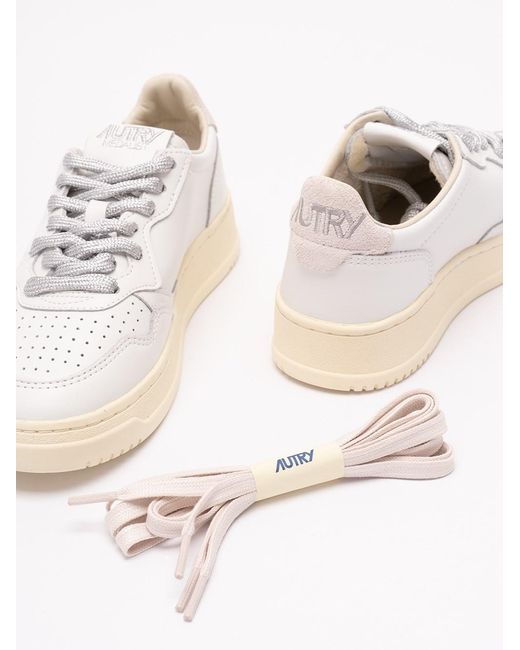 Autry White 'Medalist' Low Sneakers