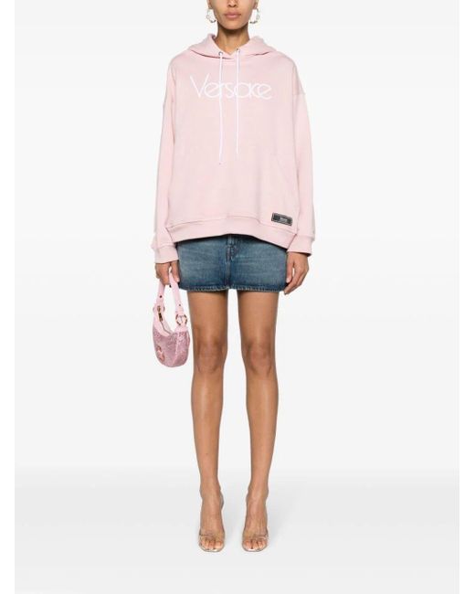 `` Logo Embroidery Hoodie di Versace in Pink