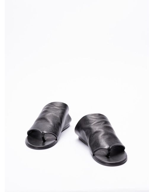 `Arsella` Thong Sandals di Marsèll in Black