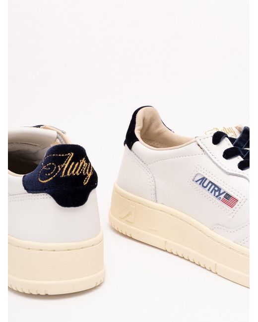 Autry Natural 'Medalist' Low Sneakers