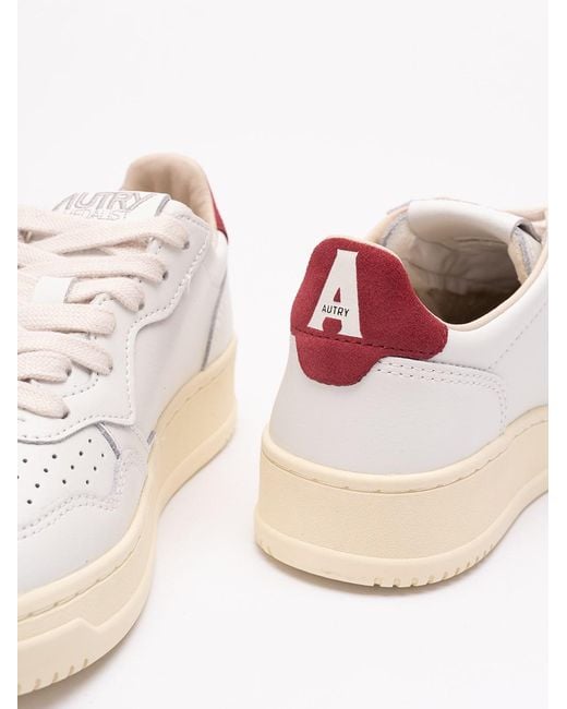 Autry White 'Medalist' Low Sneakers