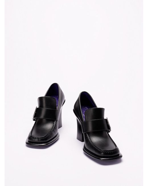 `London Shield` Heeled Loafers di Burberry in Black