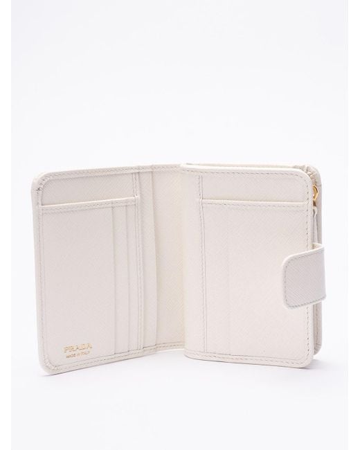 Small Saffiano Leather Wallet di Prada in White