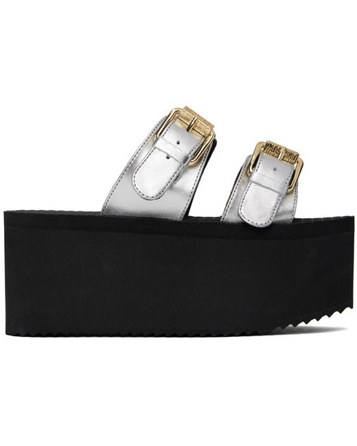 Sandales compensées argentées en cuir plaqué à logos Moschino en coloris Black