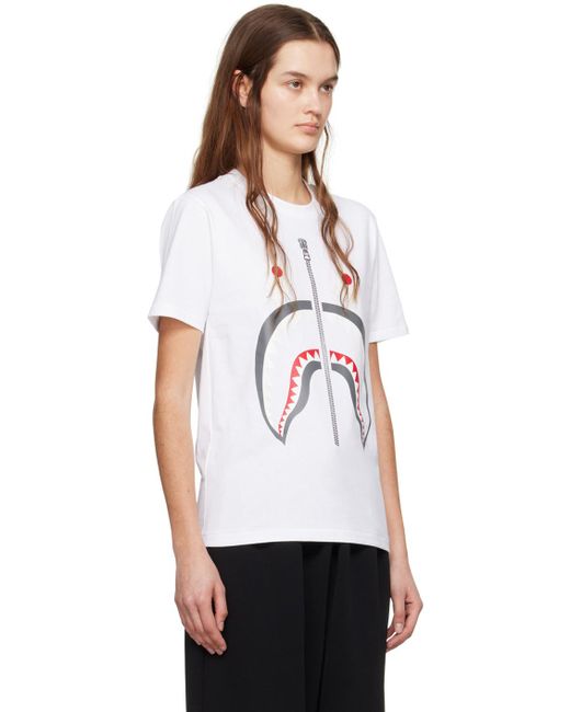 T-shirt blanc à requin emblématique A Bathing Ape en coloris White
