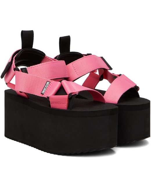 Sandales à talon compensé rose et noir Moschino en coloris Red