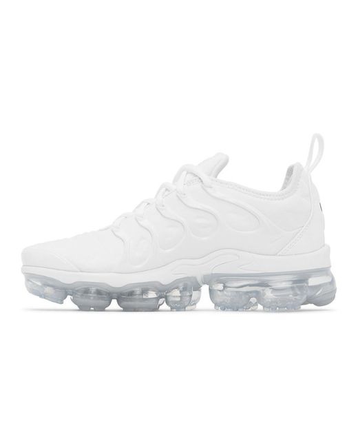 white vapormax air
