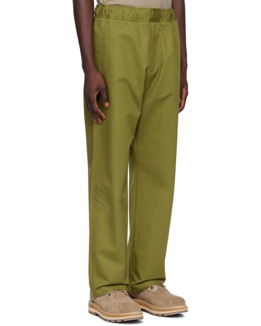 Pantalon kaki à écusson Moncler pour homme en coloris Green