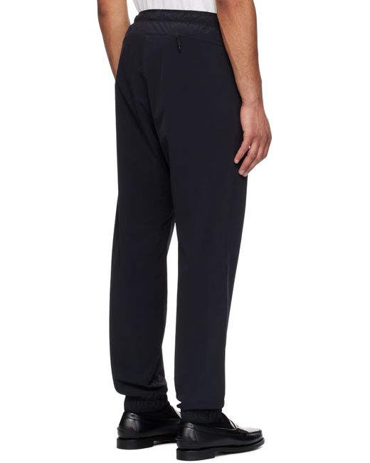 メンズ Moncler ブラック ロゴパッチ ジョギングパンツ Black