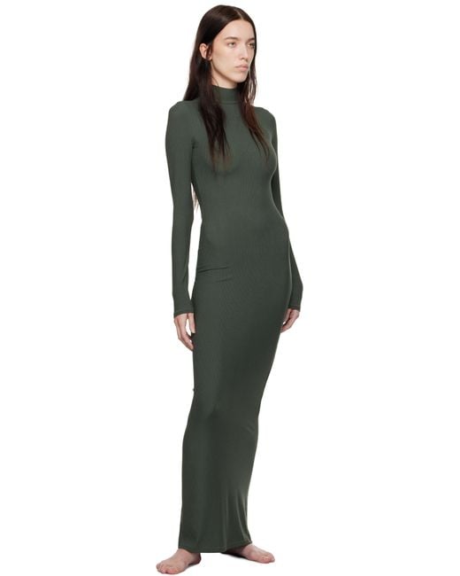 Robe Longue Verte À Col Roulé Skims en coloris Black