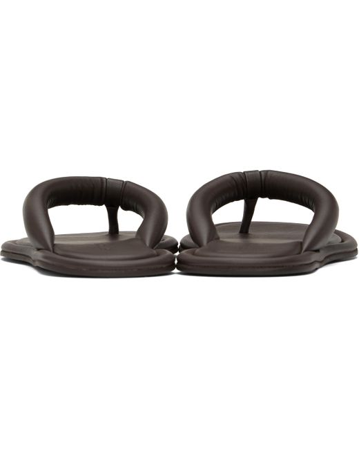 Tongs Sumi Brunes St. Agni en coloris Black