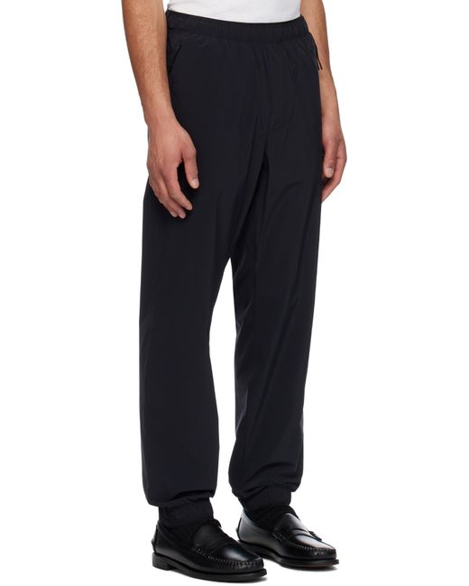 メンズ Moncler ブラック ロゴパッチ ジョギングパンツ Black