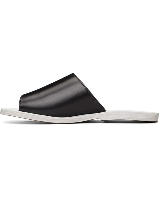 Rier Black Leather Sandals