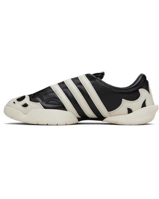 Y-3 Black Regu 2002 Sneakers