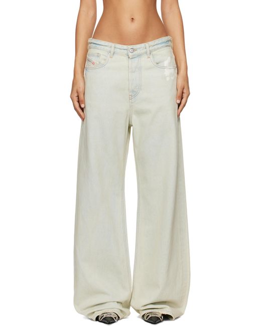 Jean Droit 1996 Sire 09J81 Bleu DIESEL en coloris White