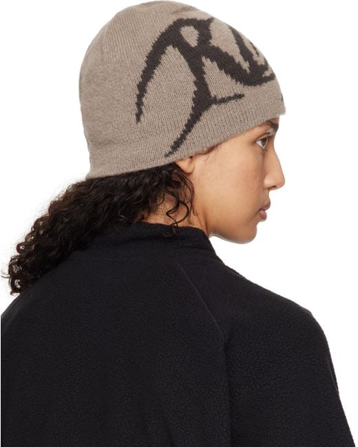 Roa Black Graphic Beanie
