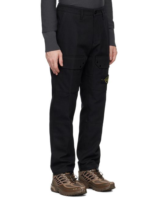 メンズ Stone Island ブラック ロゴパッチ カーゴパンツ Black