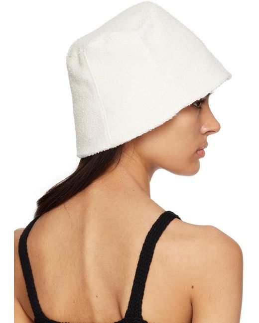 Low Classic Black Off- Fluffy Bucket Hat