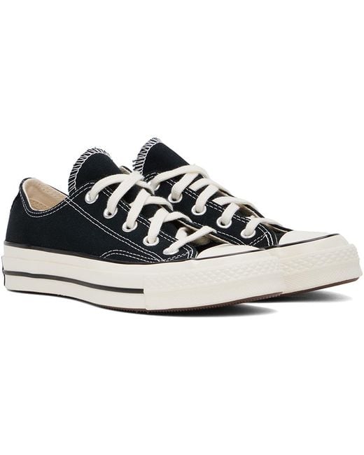 Black classic converse low top hotsell