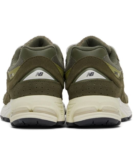 New Balance Black 2002r Sneakers