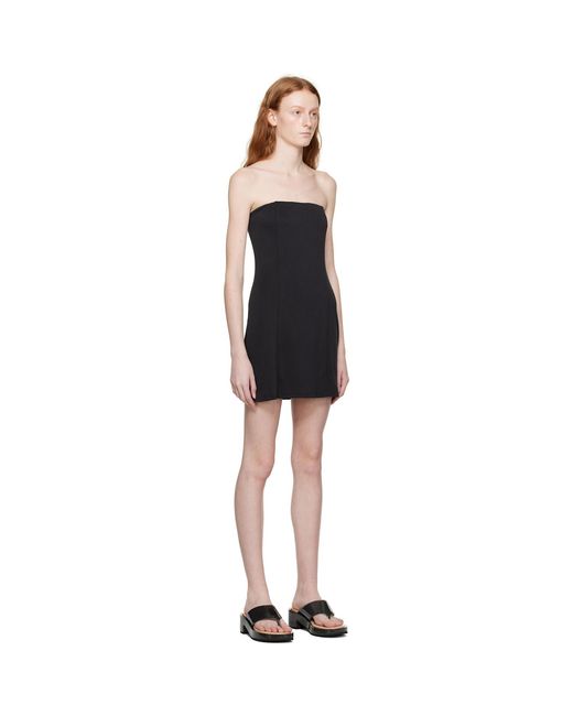 Robe courte form noire Third Form en coloris Black