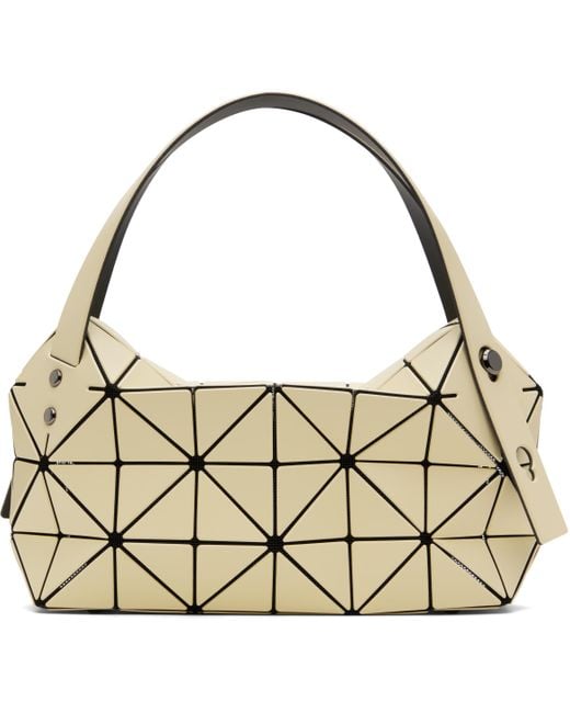 Mini Sac Boston En Blanc Cassé Issey Miyake en coloris Metallic