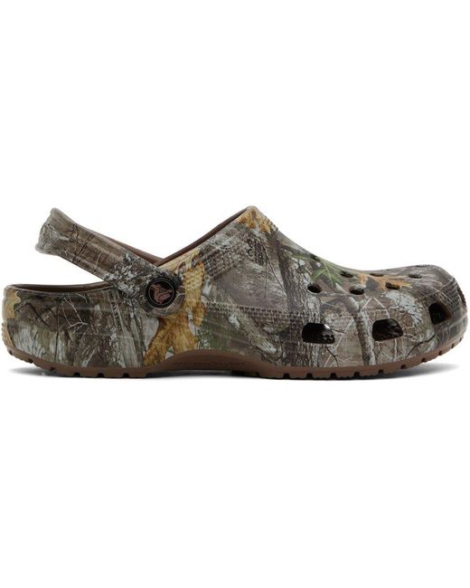 Crocs™ Realtree Edition Classic Clogs in Black for Men | Lyst