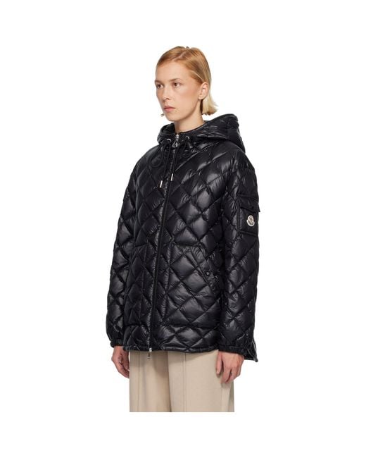 Moncler Black Diamond-Quilted Hooded Short Down Jacket