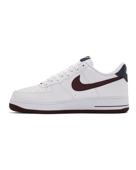 Structureel historisch ouder Nike White And Burgundy Air Force 1 07 Lv8 4 Sneakers for Men | Lyst