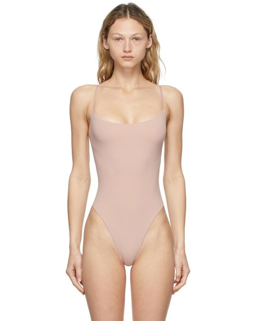 Skims 合成繊維 ピンク Fits Everybody キャミ ボディスーツ カラー ピンク Lyst