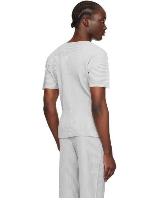 T-shirt basics gris Homme Plissé Issey Miyake pour homme en coloris Multicolor