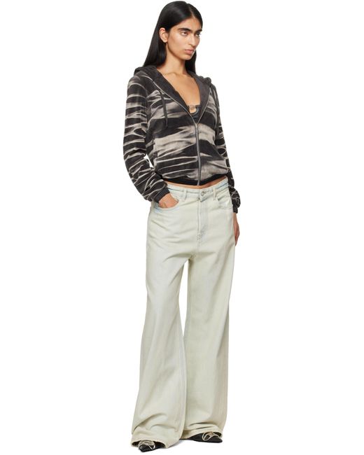 Jean Droit 1996 Sire 09J81 Bleu DIESEL en coloris White