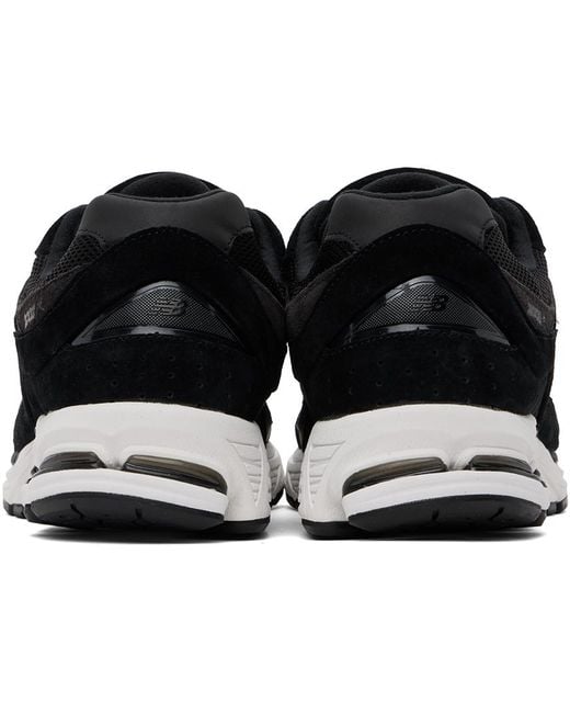 New Balance Black 2002 for men