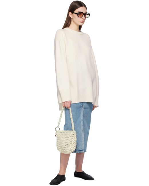 Low Classic White Off- Knitted Bag