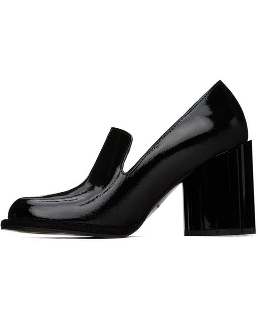 Chaussures à talon bottier noires à bout anatomique AMI en coloris Black