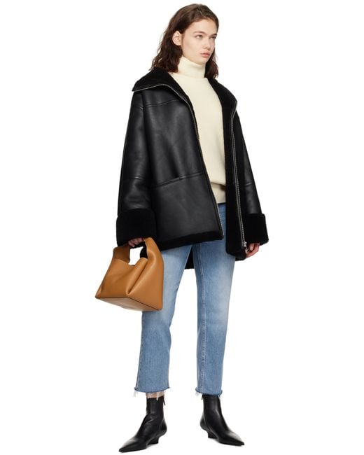 TOTEME タン グレインレザー バケットバッグ ブラウン | Lyst