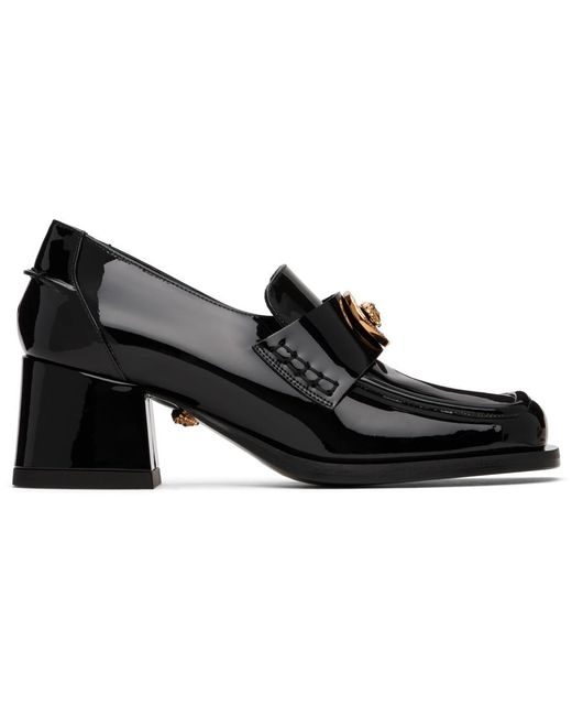 Chaussures à talon bottier de style flâneur alia noires en cuir verni Versace en coloris Black