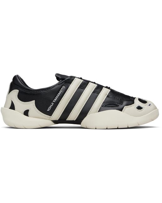 Y-3 Black Regu 2002 Sneakers