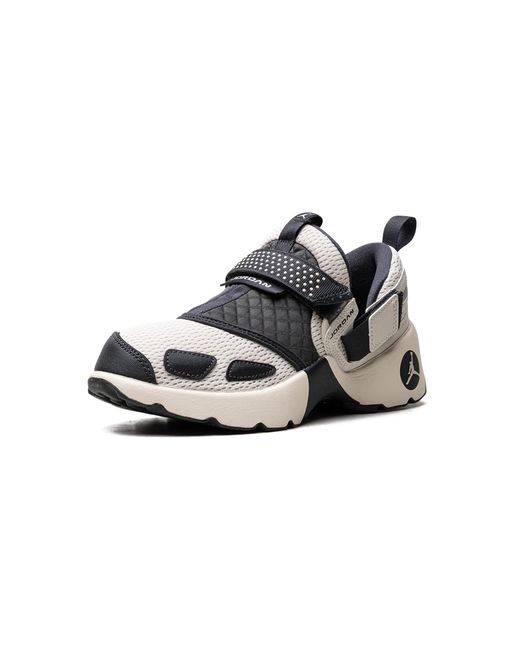 Nike Black Trunner Lx "Light Orewood" Hq2164 102"