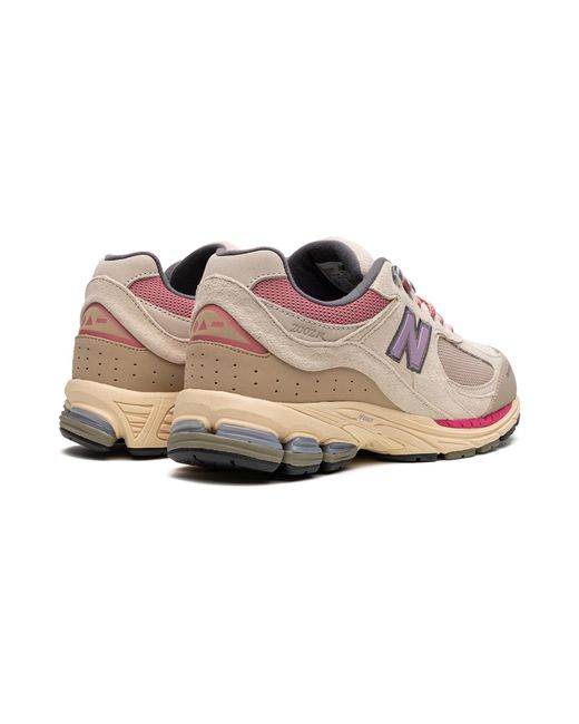 New Balance Black 2002R "Hiking Pack for men