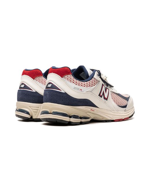 New Balance Black 2002R "Sea Salt/Team" M2002Rve" for men